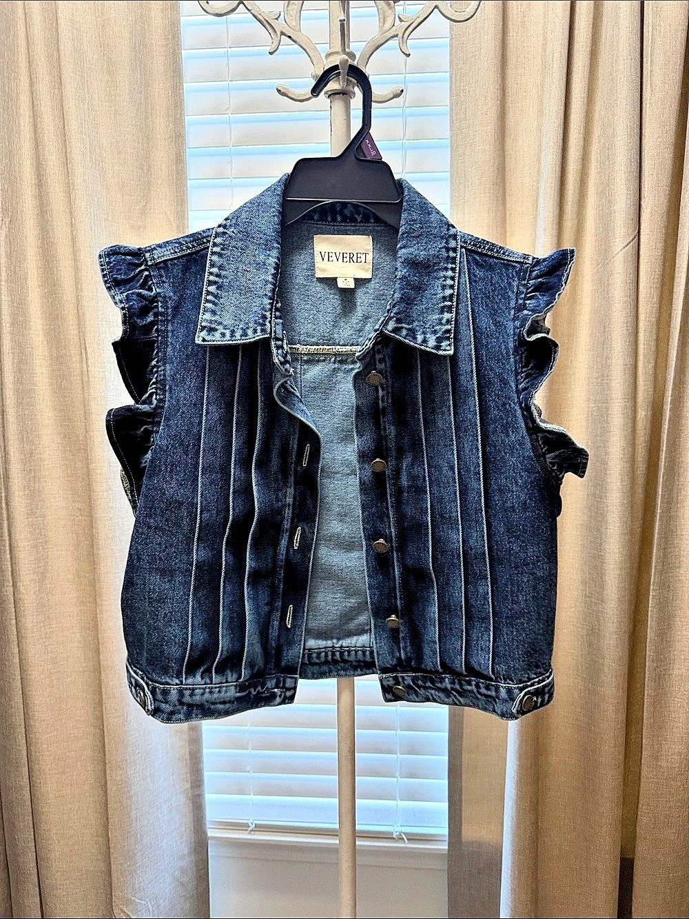 VEVERET Denim Vest Blue Size Medium Like New